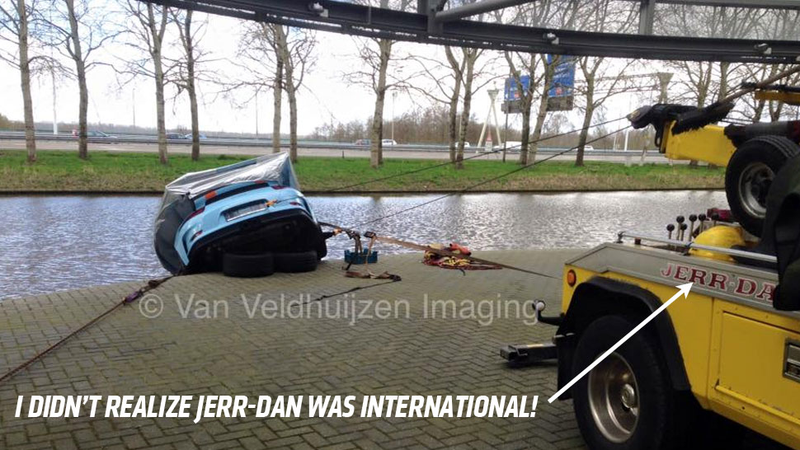 Illustration for article titled Gulf Porsche 911 GT3 RS Ends Up In Actual Gulf